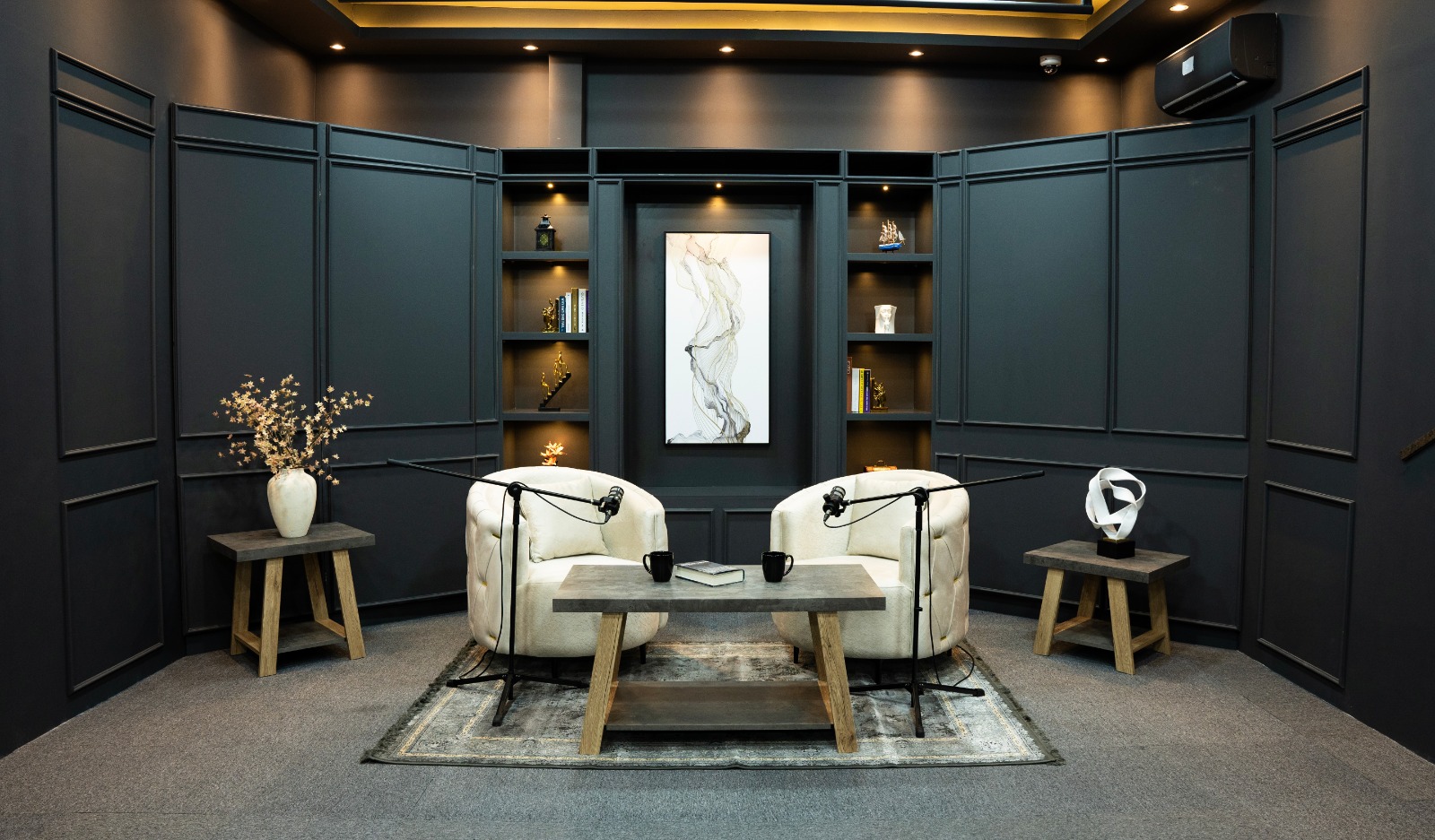 How to Record a Podcast in Dubai: A Complete Beginner’s Guide Image