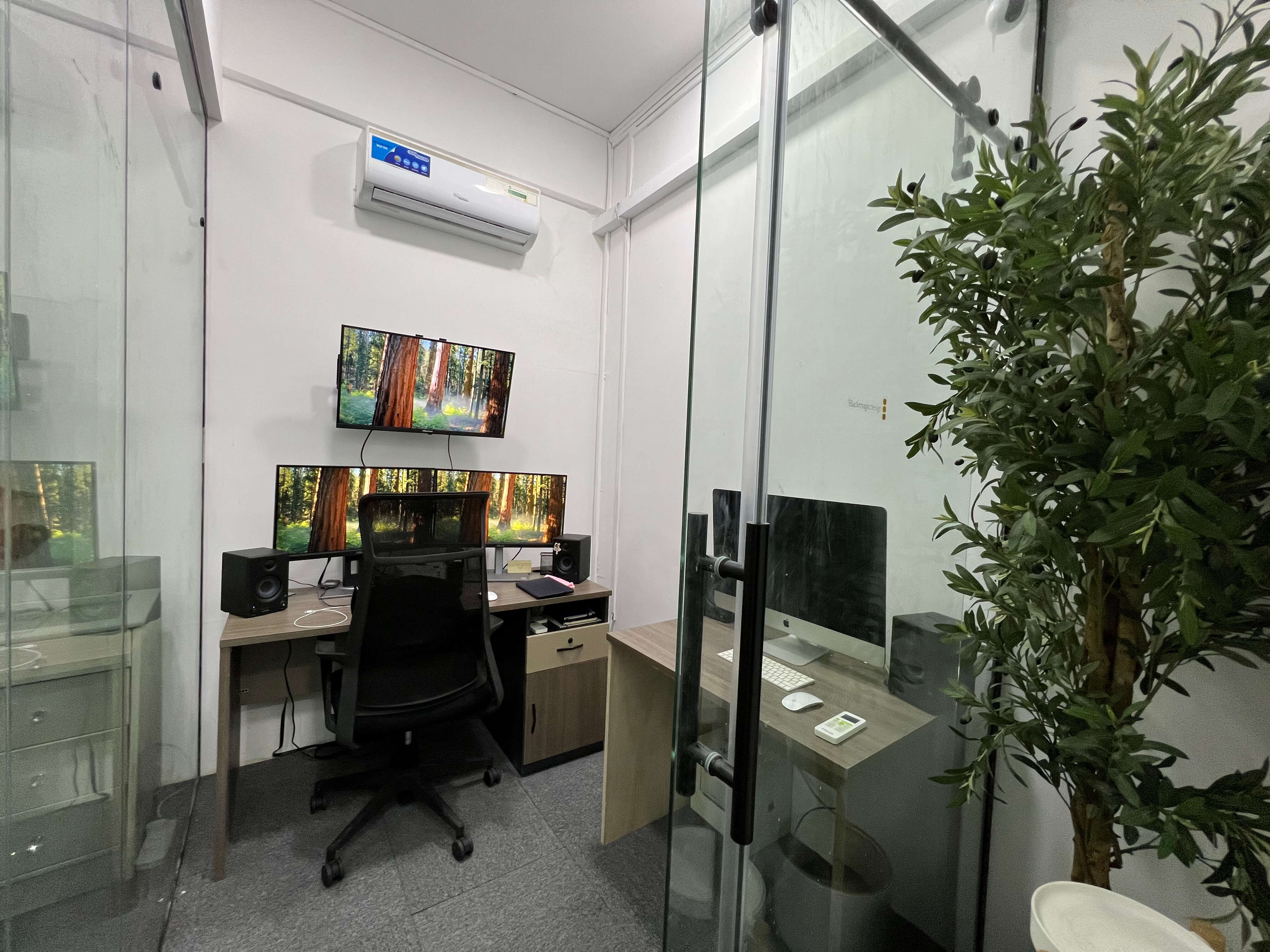 Studio 2